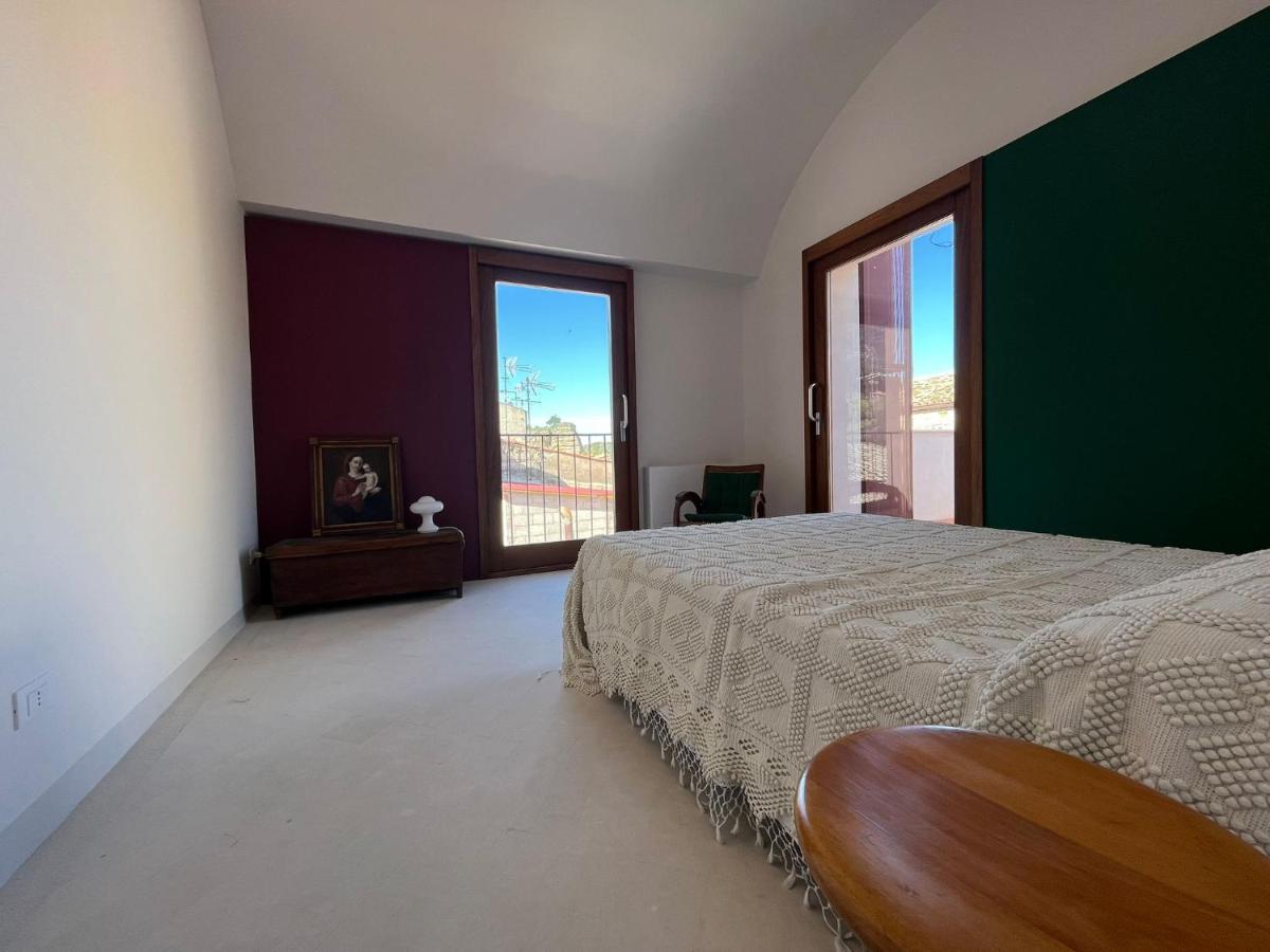 Palazzo Triolo - Dimora Di Charme Bed & Breakfast Corleone Exterior photo